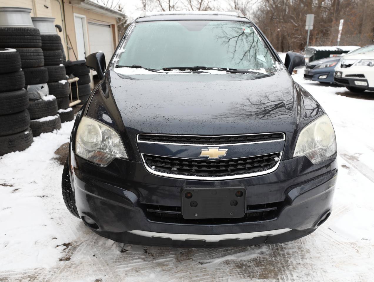 Used 2014 Chevrolet Captiva Sport LT FWD image 3