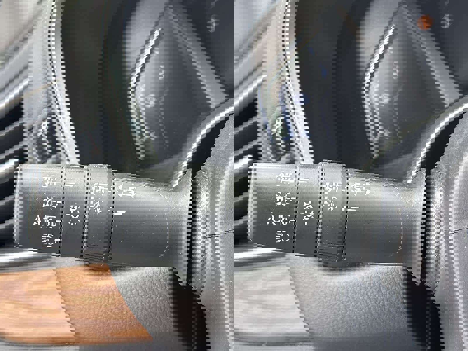 Used 2020 Honda CR-V Touring image 23