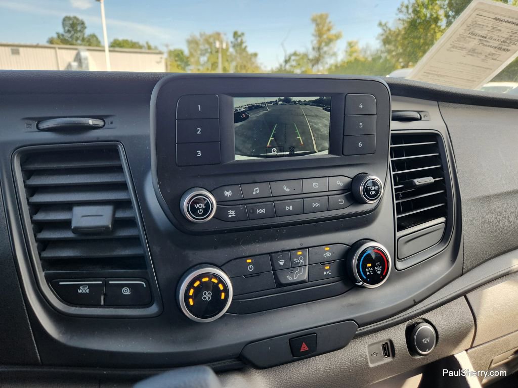 Used 2020 Ford Transit 150 XL image 3