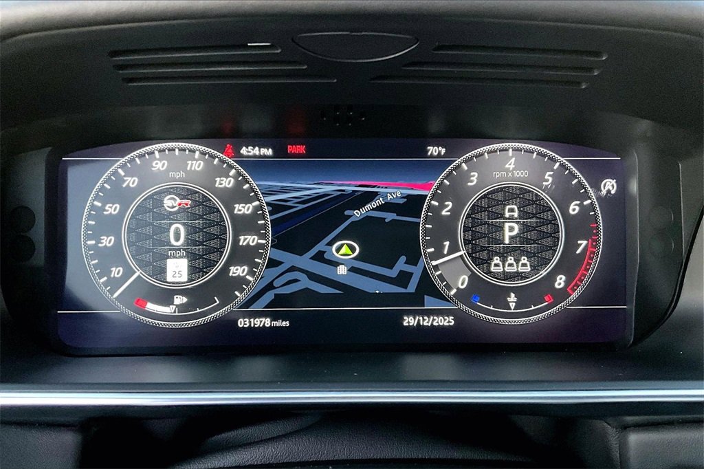 Used 2022 Land Rover Range Rover Sport SVR image 13