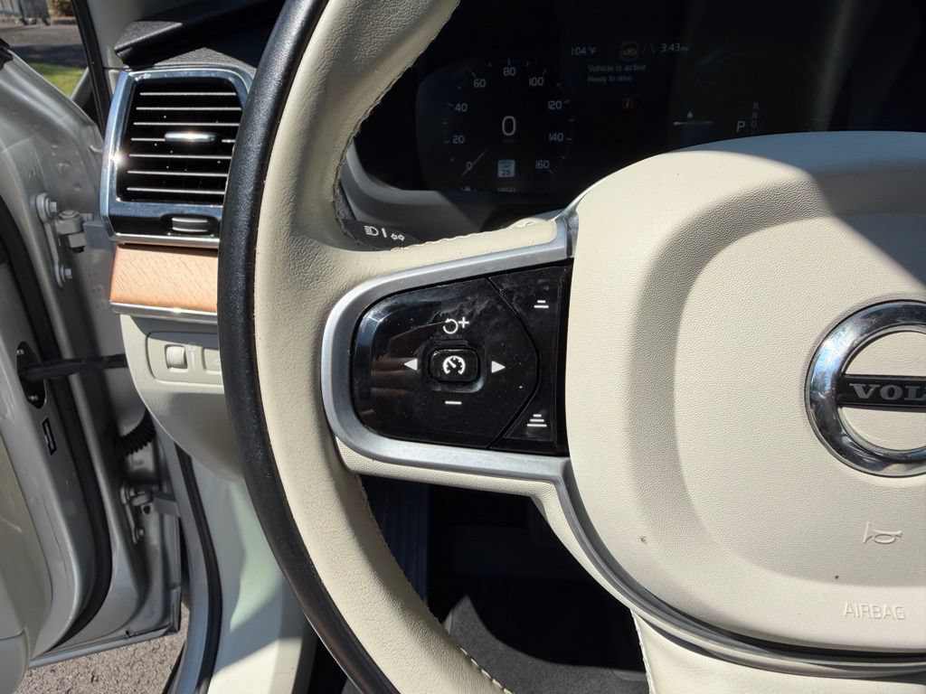 Used 2021 Volvo XC90 T8 Inscription Expression w/ Advanced Package AWD/4WD image 17