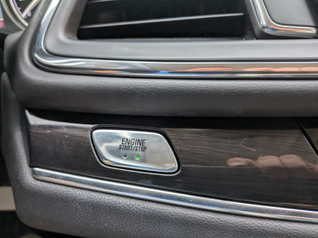 Used 2024 Buick Enclave Essence AWD/4WD image 18
