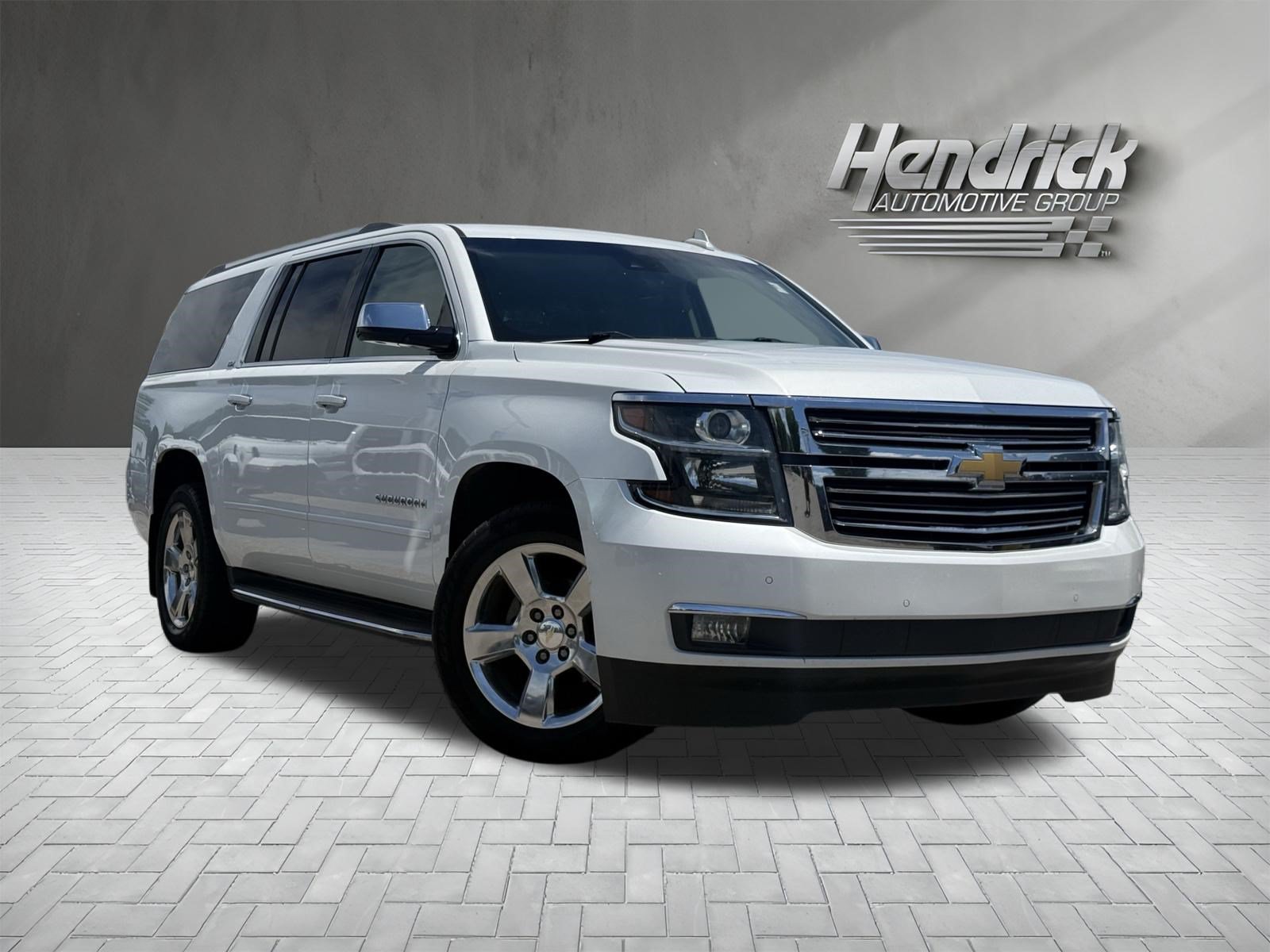 Used 2016 Chevrolet Suburban LTZ RWD image 2