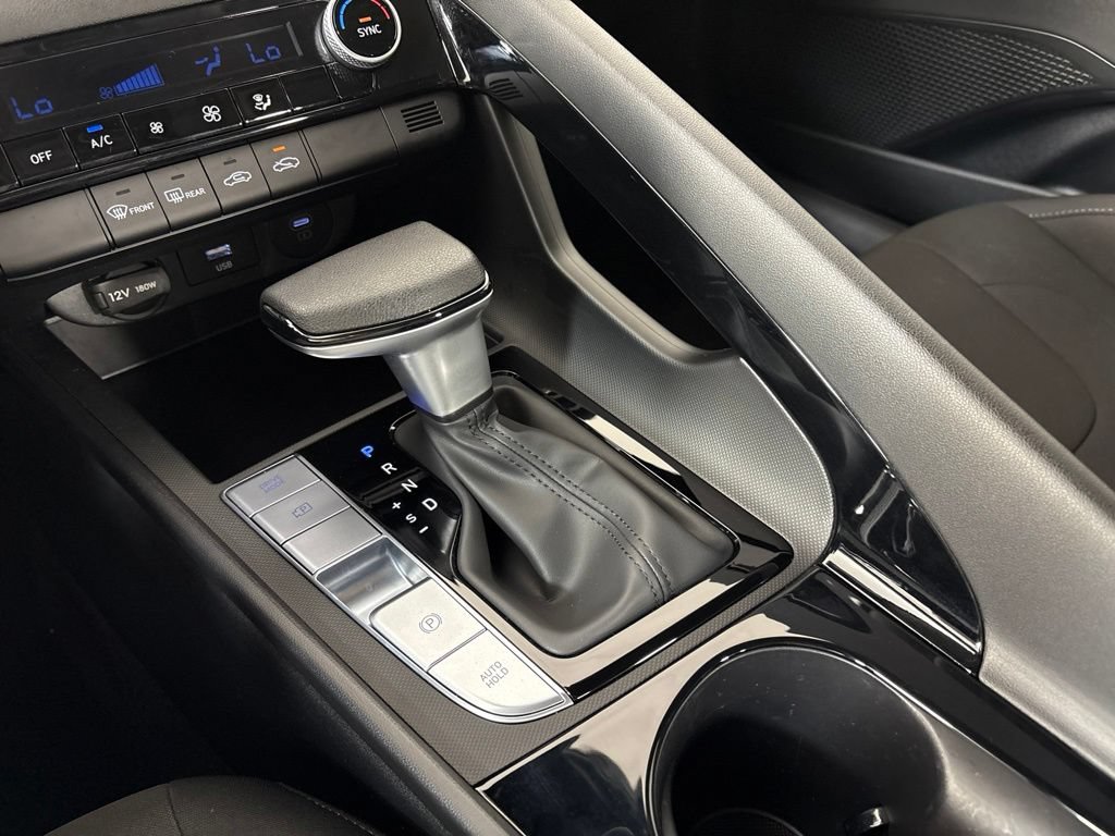 New 2025 Hyundai Elantra Hybrid FWD image 31