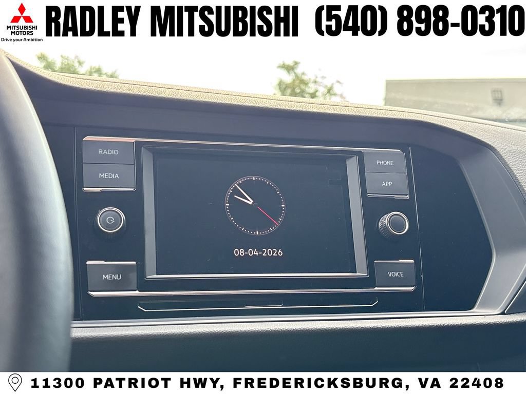 Used 2024 Volkswagen Jetta SE FWD image 8