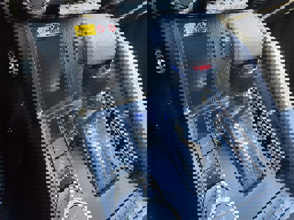 Used 2024 Toyota Tacoma TRD Sport image 17