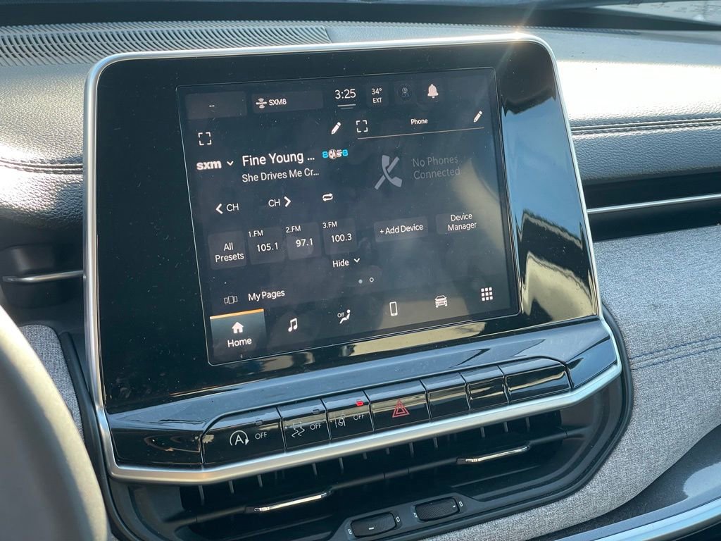 Used 2022 Jeep Compass Latitude image 17