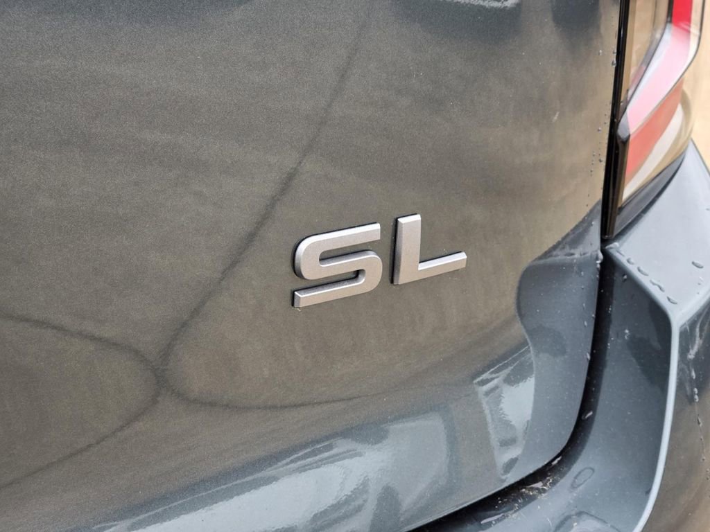 Used 2025 Nissan Armada SL w/ Captain's Chari Seat Package image 5