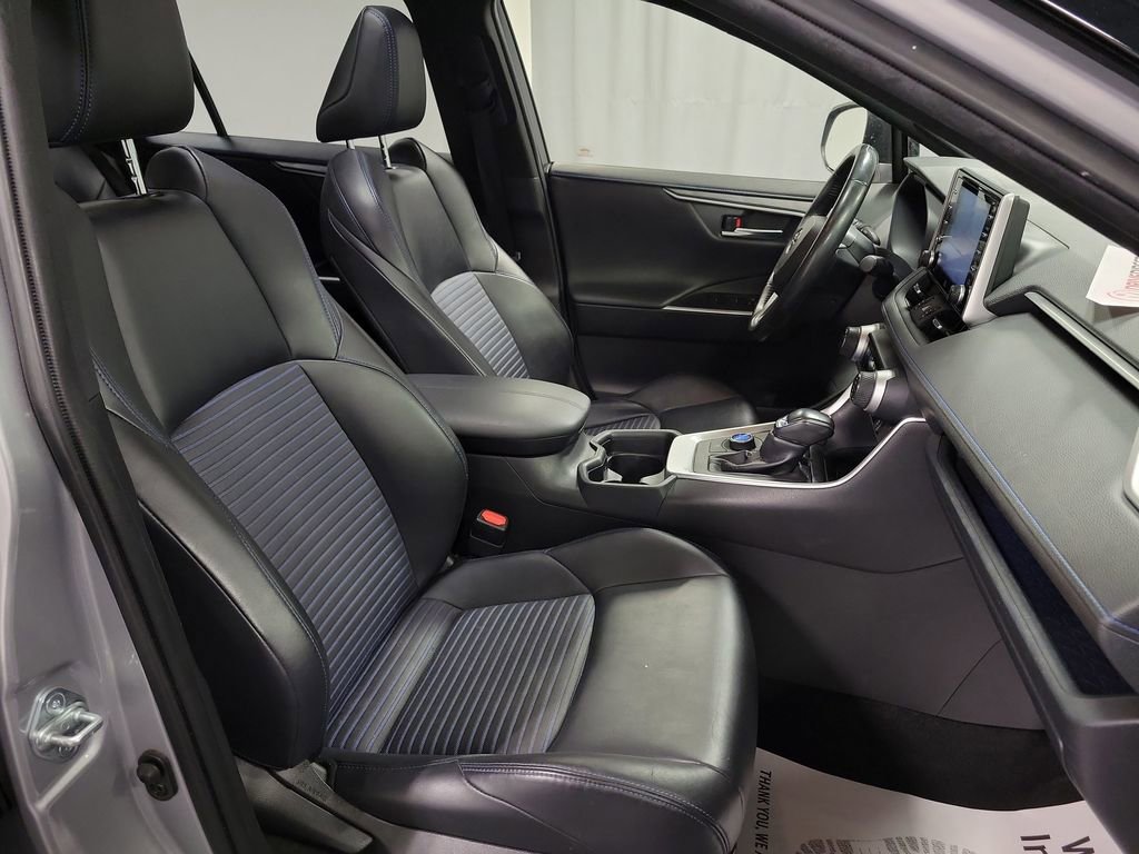 Used 2020 Toyota RAV4 XSE image 27