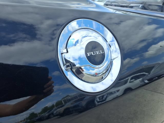 Used 2014 Dodge Challenger R/T RWD image 28
