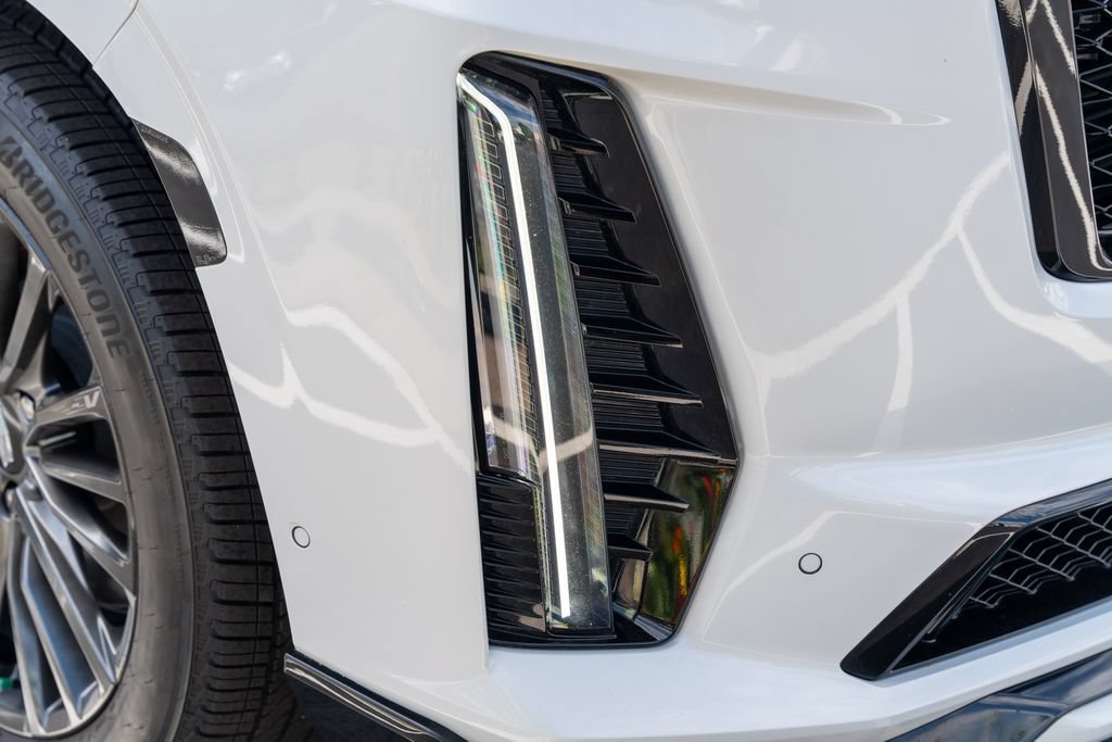 Used 2023 Cadillac Escalade V AWD/4WD image 10