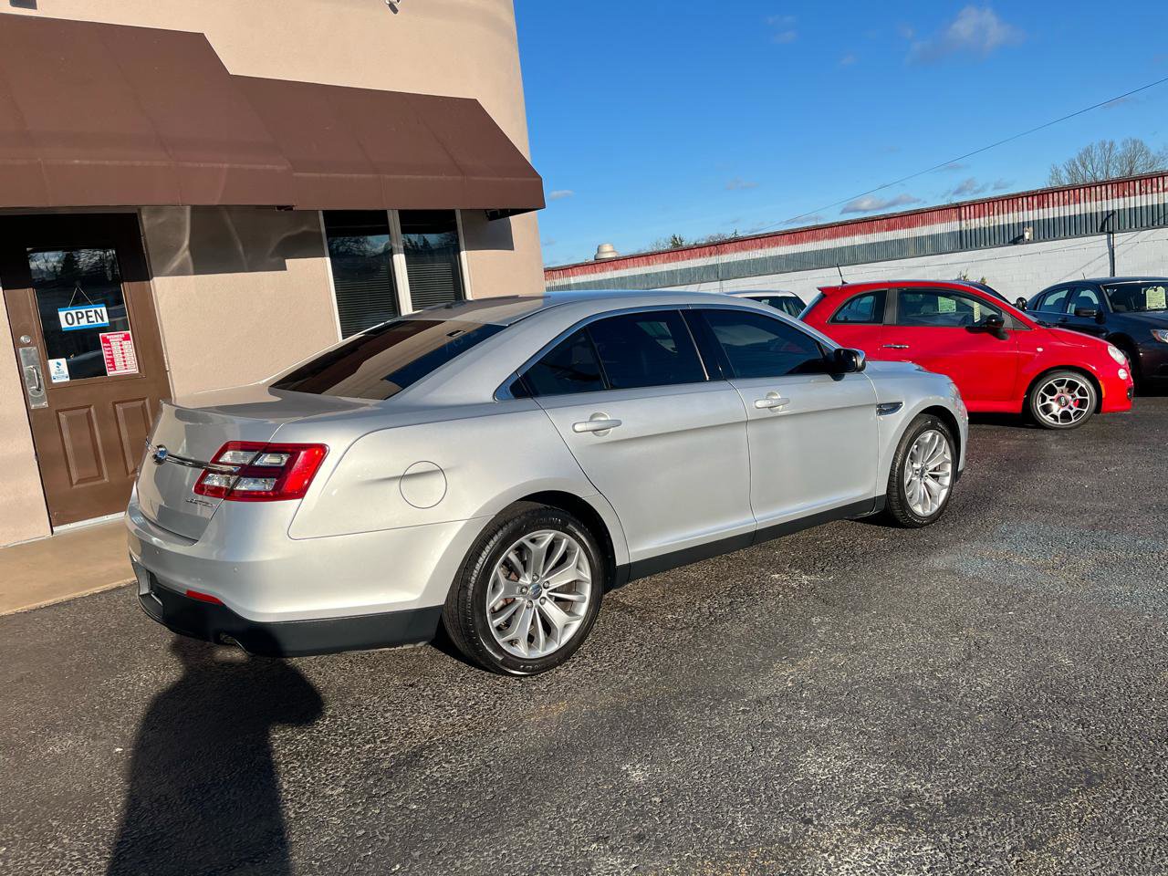 Used 2014 Ford Taurus Limited image 5
