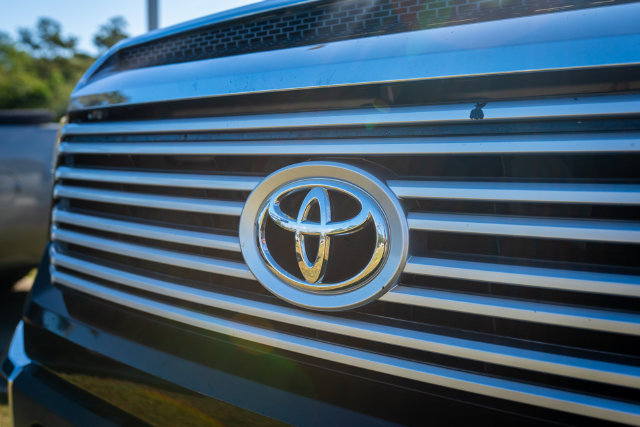 Used 2014 Toyota Tundra SR5 w/ SR5 Upgrade Package RWD image 13