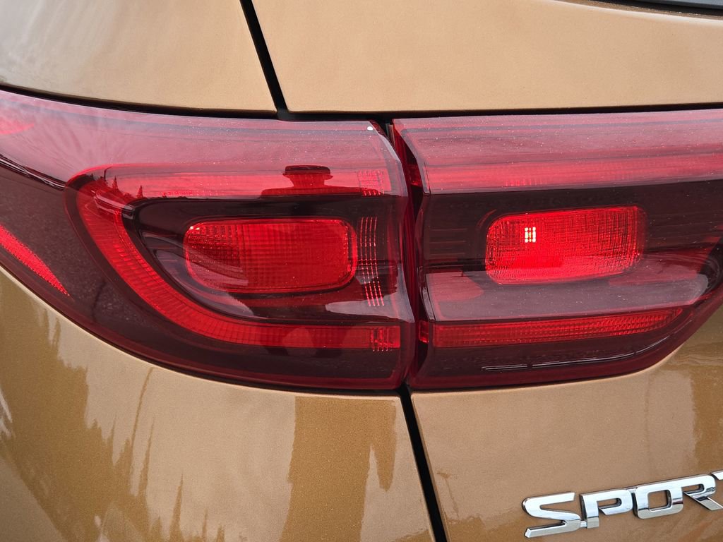 Used 2020 Kia Sportage EX image 13