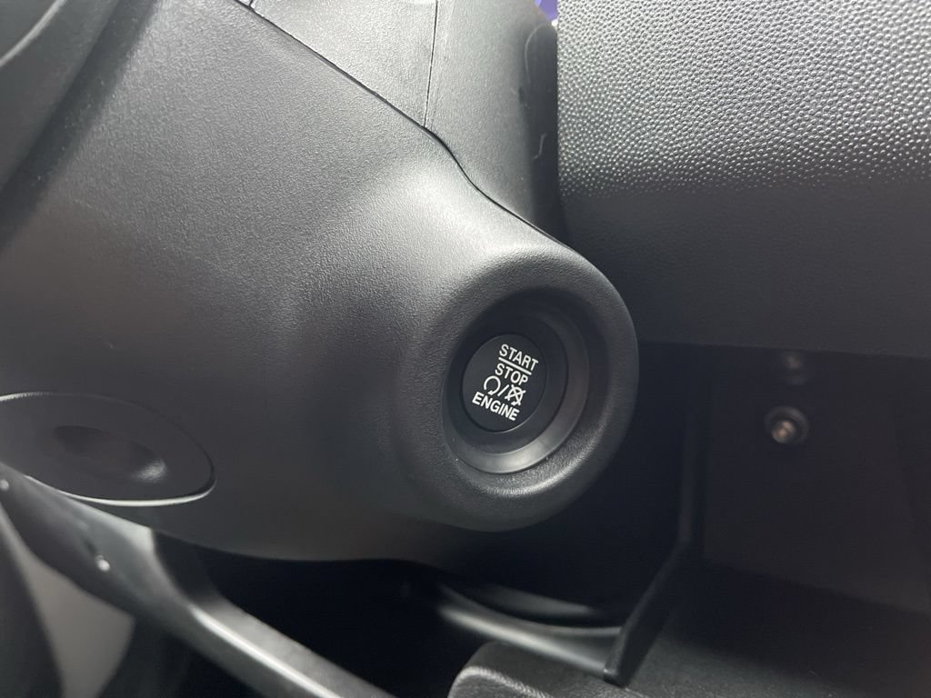 New 2025 RAM ProMaster 2500 w/ Premium Convenience Group FWD image 18