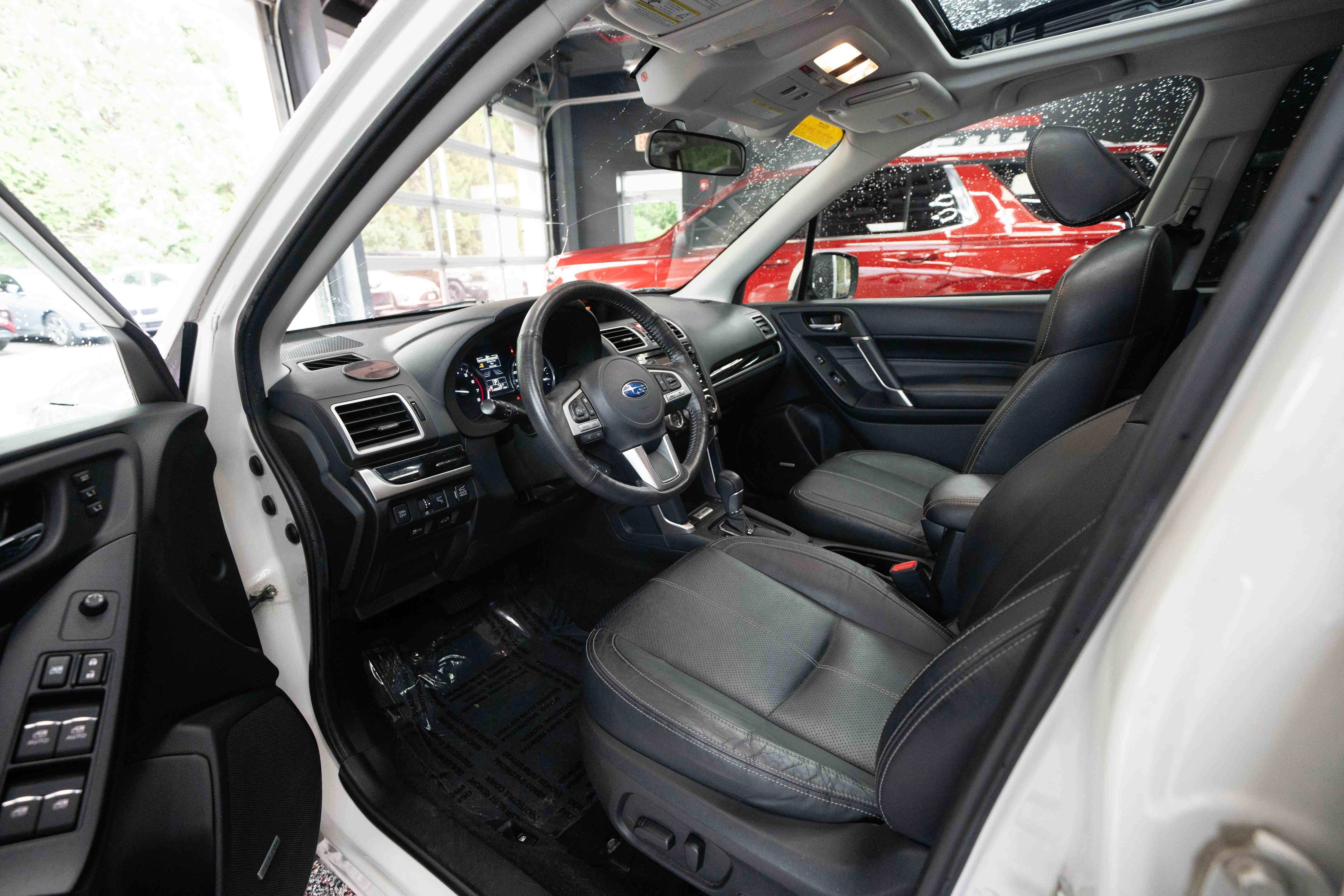 Used 2018 Subaru Forester 2.5i Touring AWD/4WD image 8