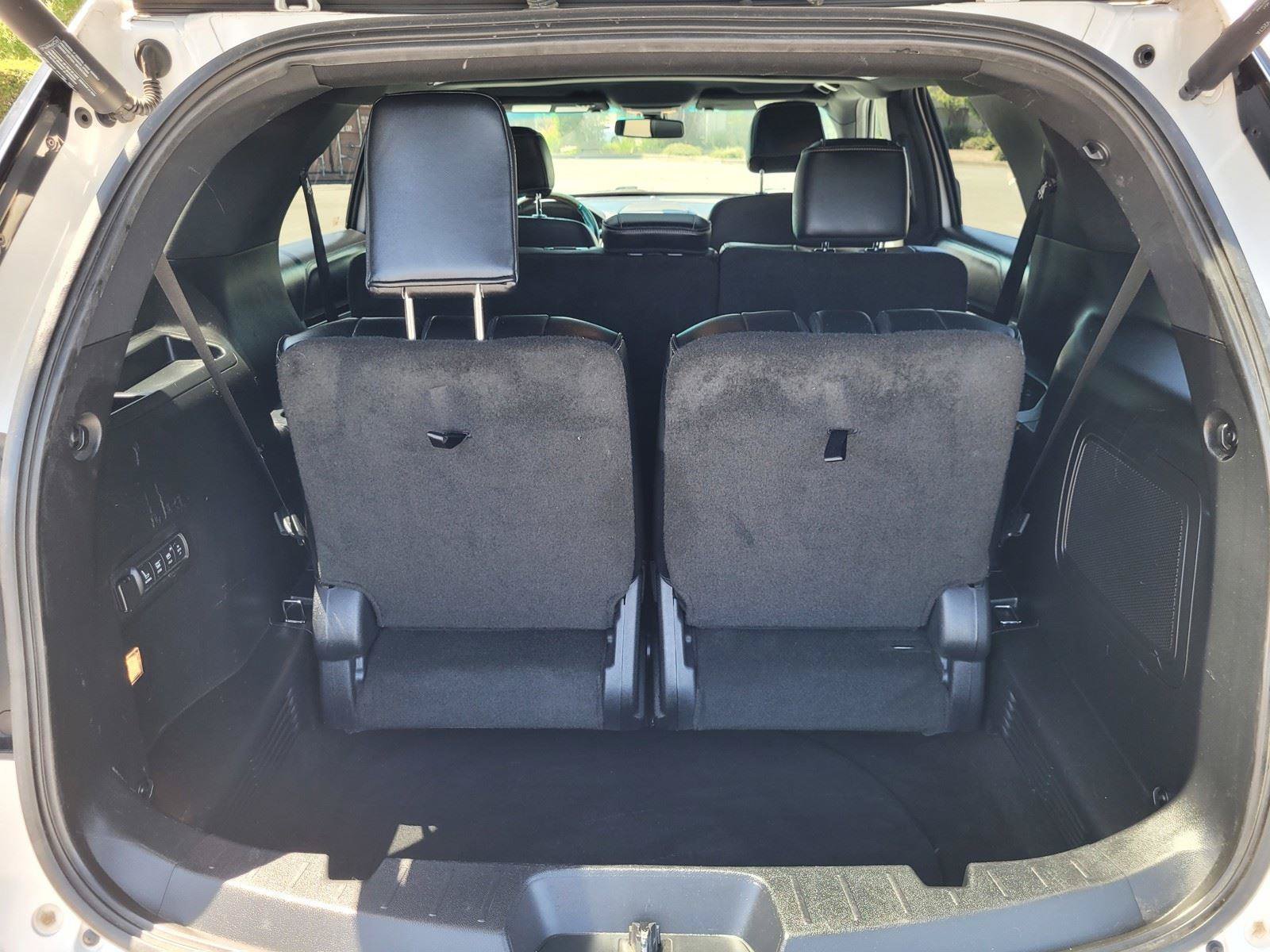 Used 2016 Ford Explorer Platinum AWD/4WD image 35