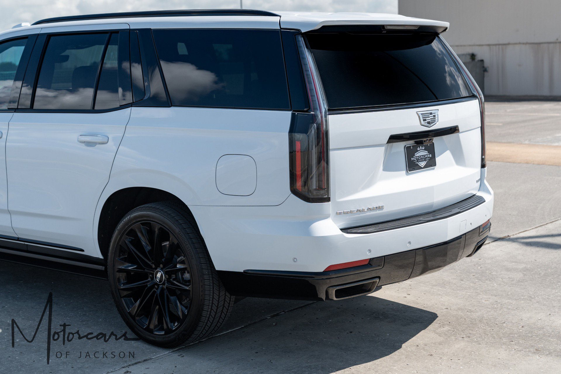 Used 2026 Cadillac Escalade Platinum Sport w/ LPO, ONYX Package AWD/4WD image 25