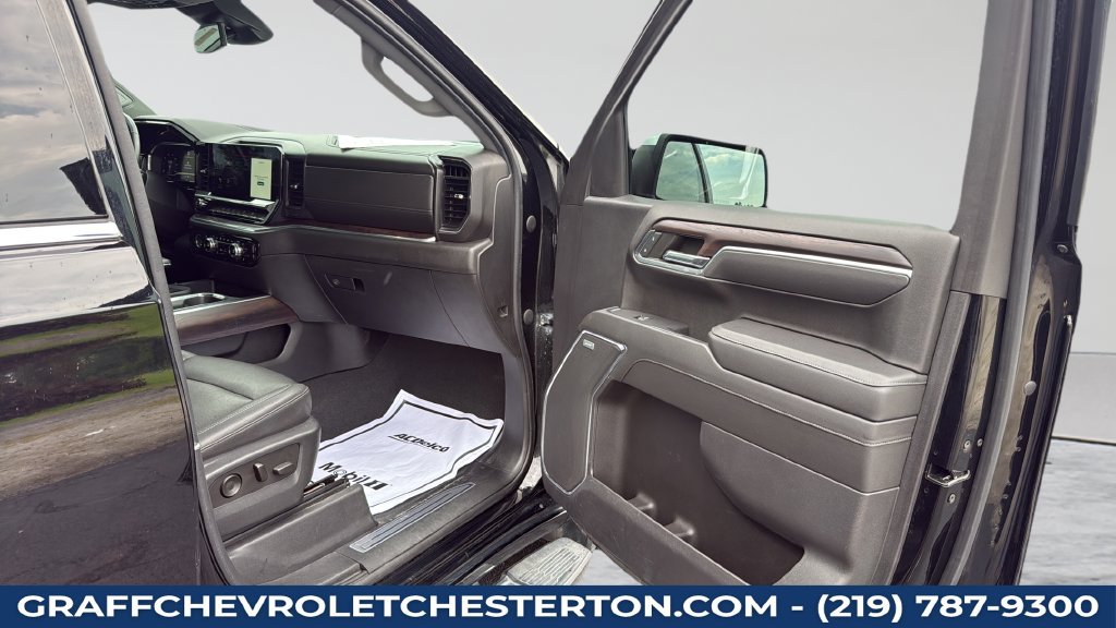 Used 2022 GMC Sierra 1500 SLT w/ SLT Convenience Package AWD/4WD image 23