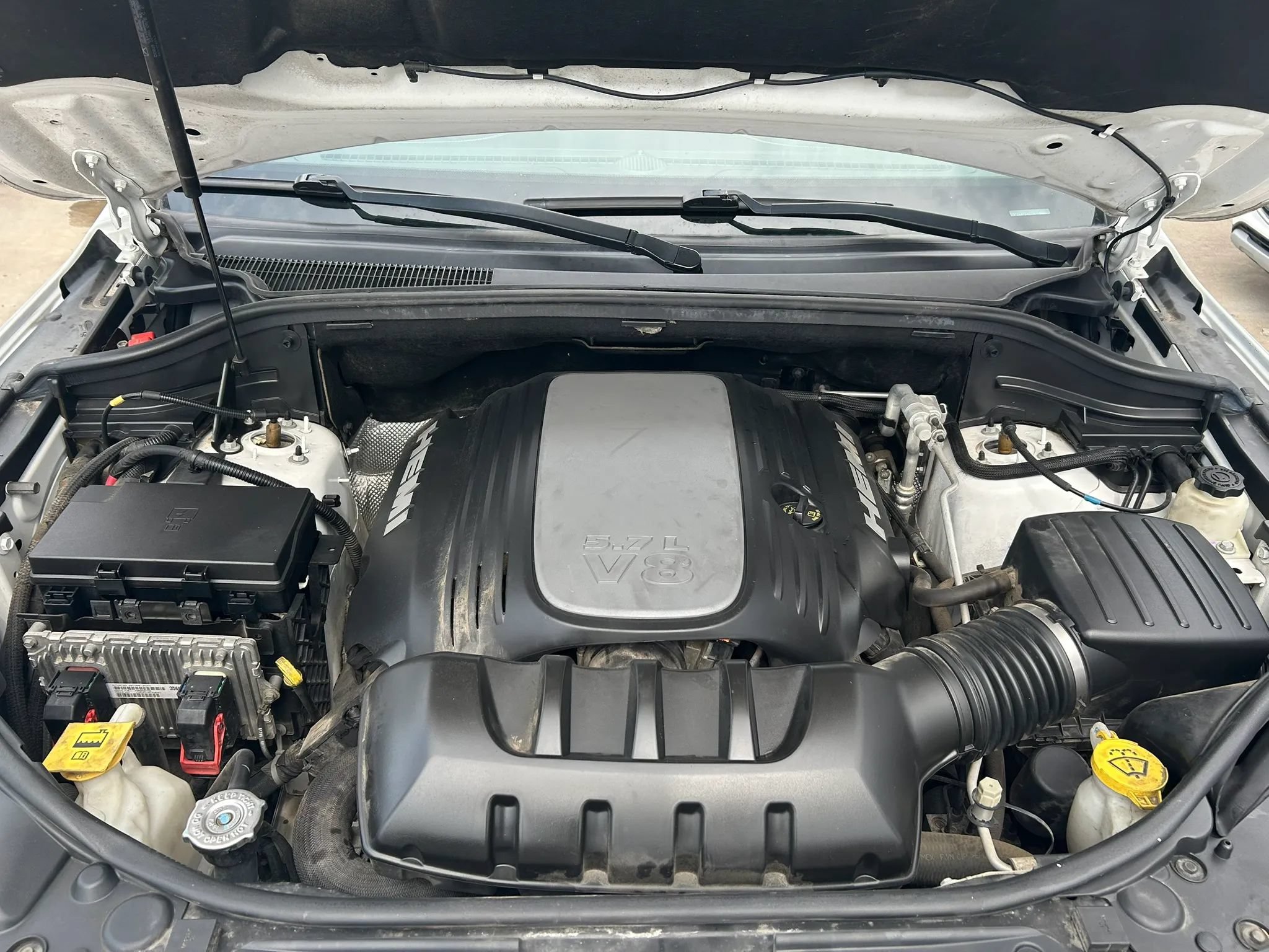 Used 2015 Jeep Grand Cherokee Overland AWD/4WD image 35