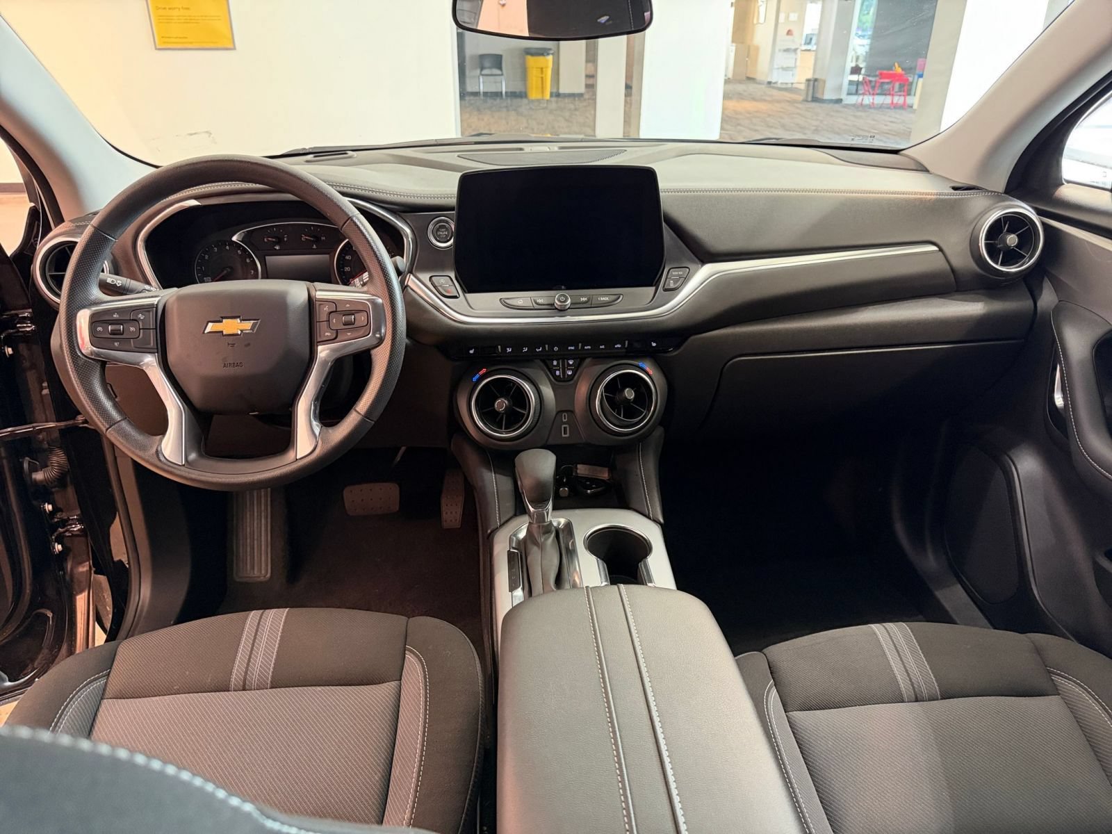 Used 2026 Chevrolet Blazer LT FWD image 32