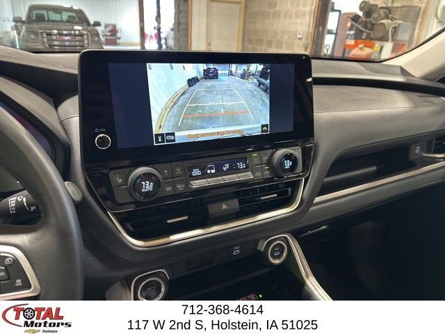 Used 2024 Toyota Grand Highlander AWD image 15