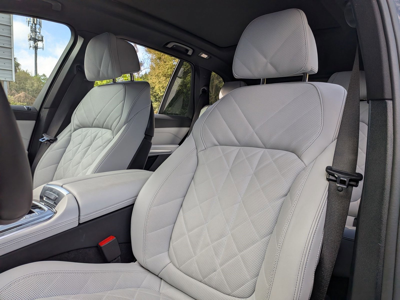 Used 2026 BMW X5 M60i image 13