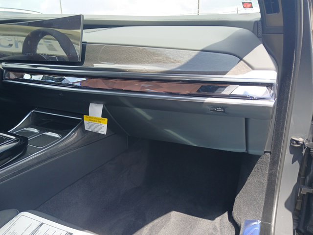 New 2026 BMW 760i xDrive w/ Executive Package AWD/4WD image 19