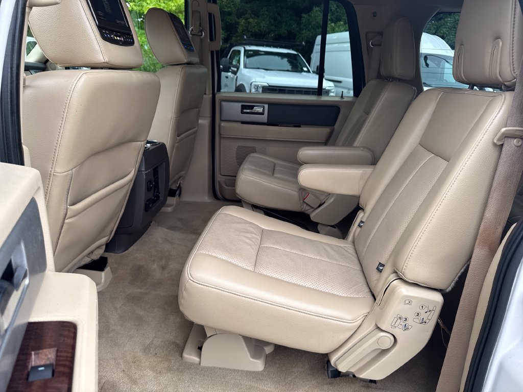Used 2014 Ford Expedition EL XLT w/ Equipment Group 202A AWD/4WD image 31