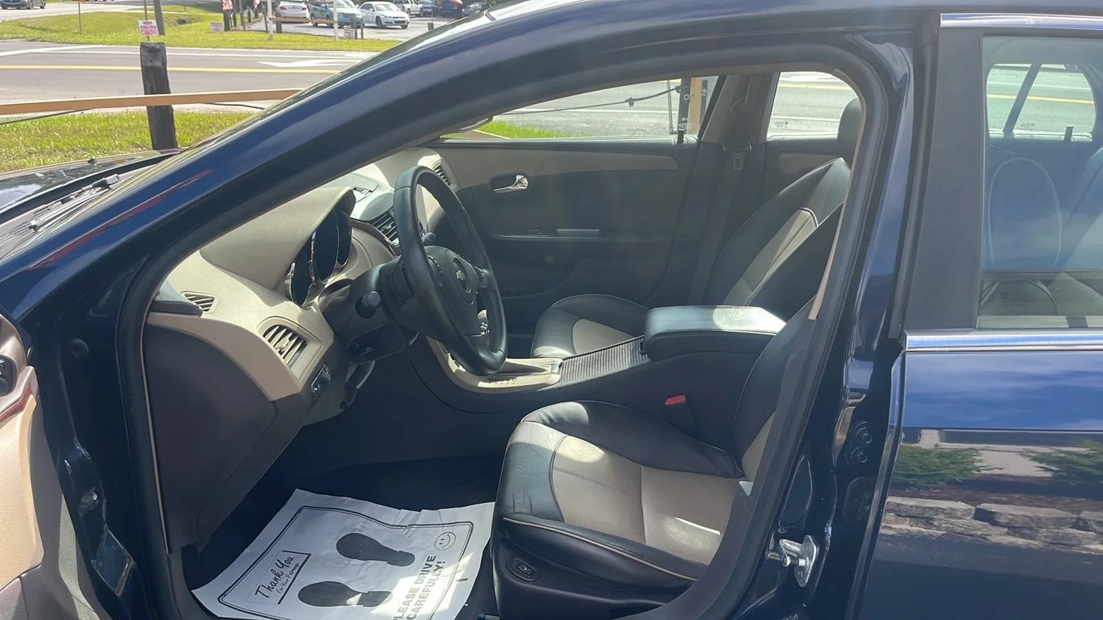Used 2008 Chevrolet Malibu LTZ FWD image 8