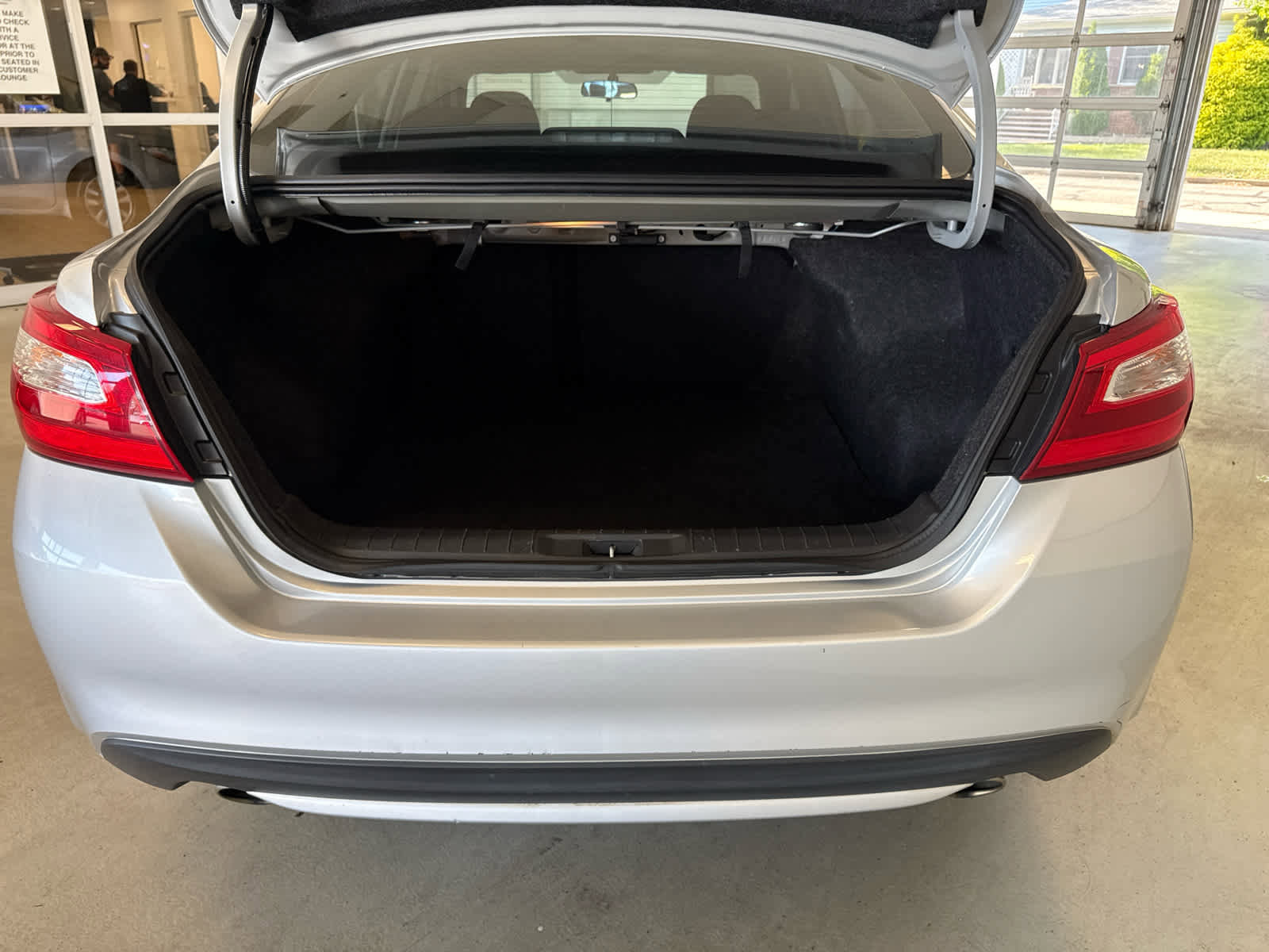 Used 2017 Nissan Altima 2.5 S w/ Power Driver Seat Package FWD image 21