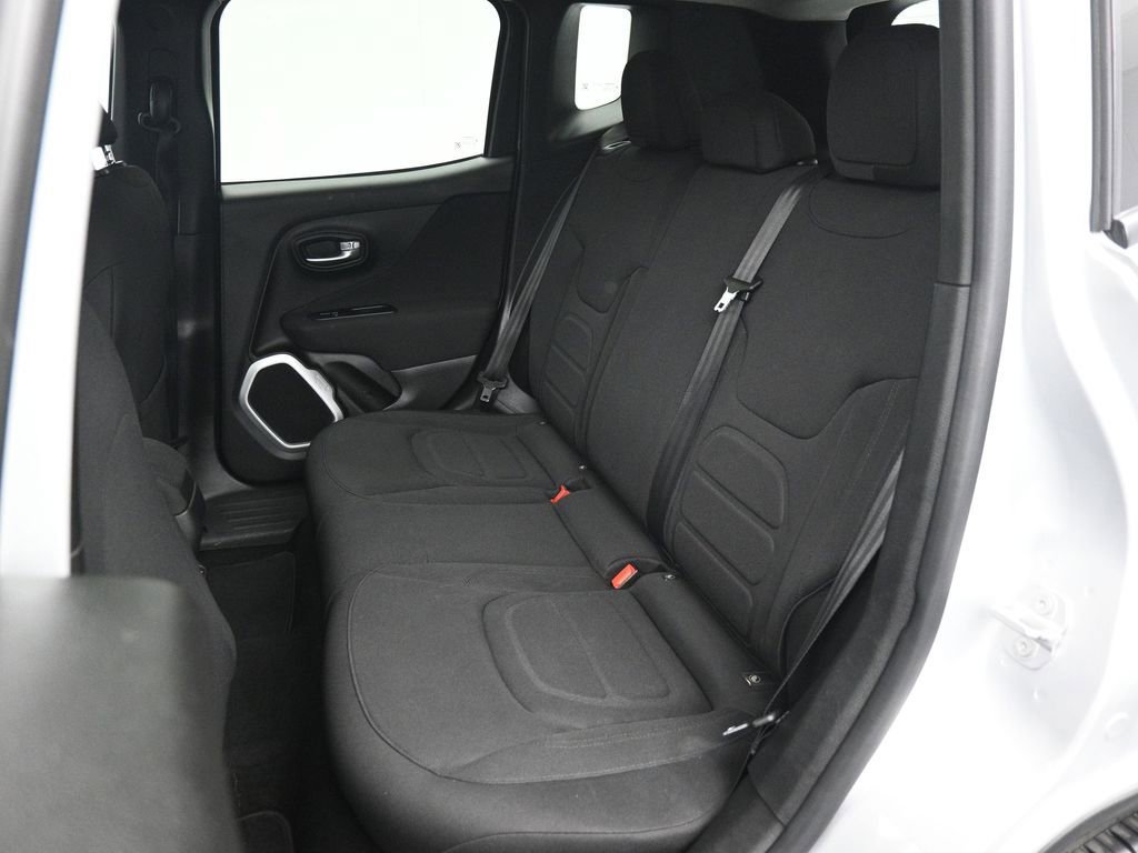 Used 2019 Jeep Renegade Latitude image 19