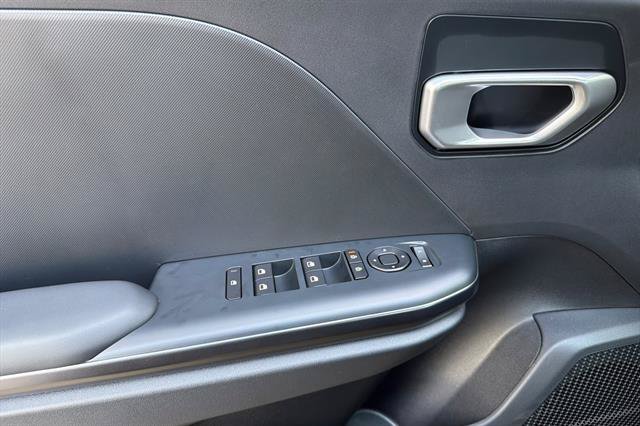 New 2026 Kia K4 FWD image 11