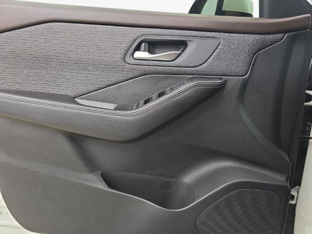 Used 2021 Nissan Rogue SV FWD image 26