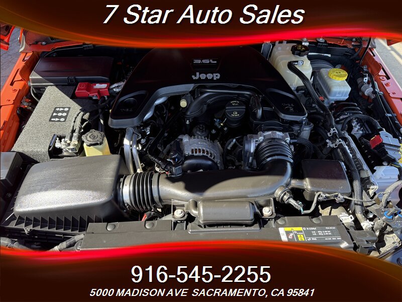 Used 2018 Jeep Wrangler Unlimited Rubicon w/ Dual Top Group image 21