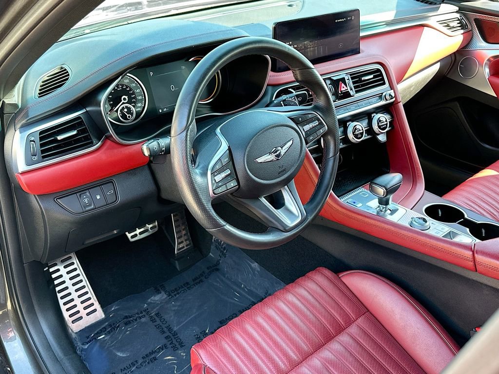 Used 2023 Genesis G70 2.0T w/ Sport Prestige Package image 9