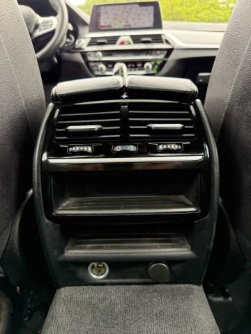 Used 2018 BMW 540i xDrive w/ M Sport Package image 24