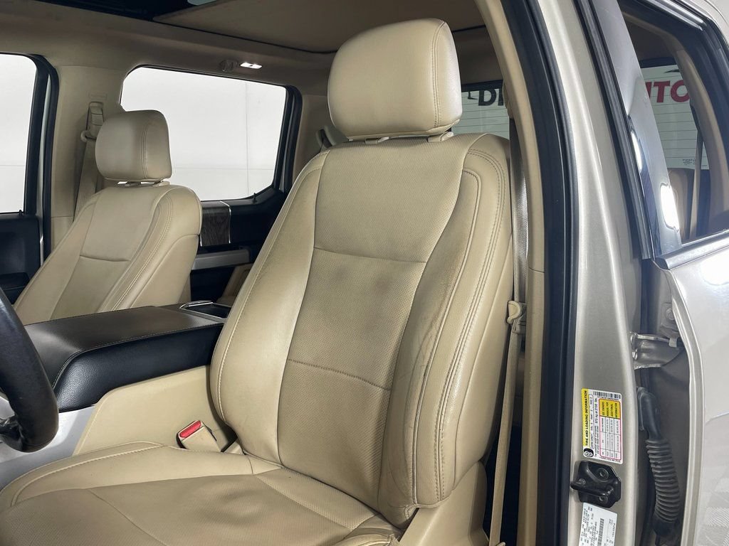 Used 2017 Ford F250 Lariat w/ Lariat Ultimate Package AWD/4WD image 23