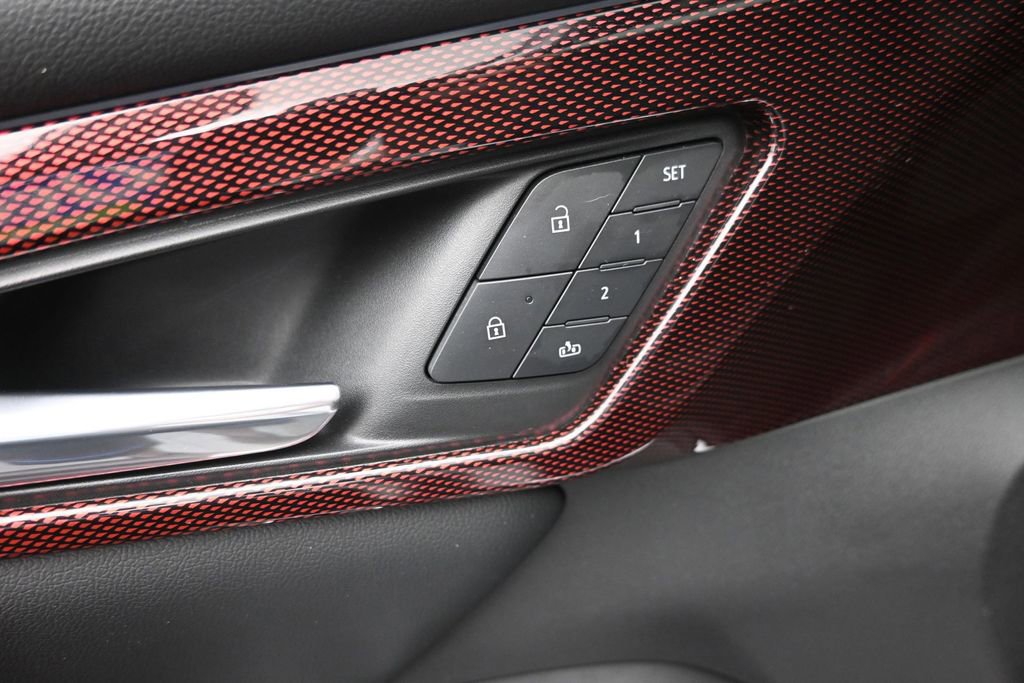 Used 2025 Chevrolet Traverse RS AWD/4WD image 20