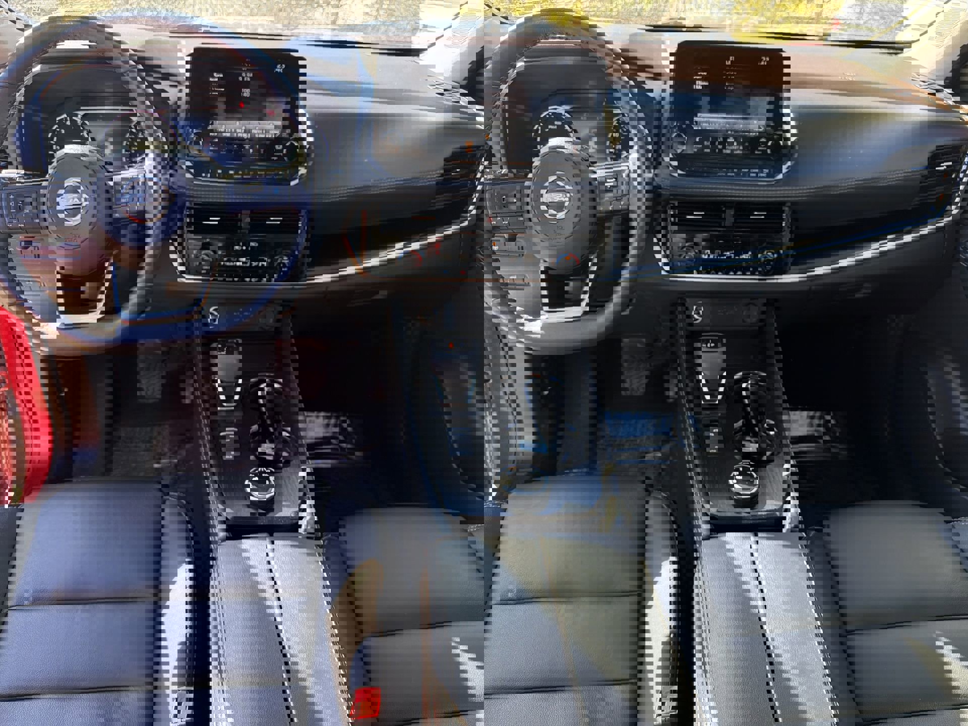 Used 2023 Nissan Rogue SL w/ SL Premium Package image 27