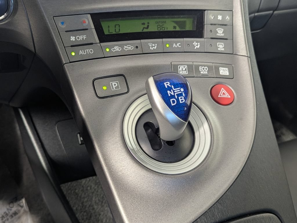 Used 2014 Toyota Prius Four FWD image 19