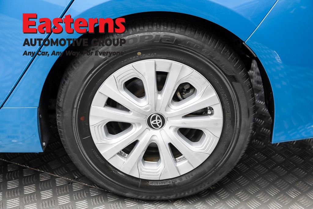Used 2021 Toyota Prius Prime XLE w/ Carpet Mat Package (TMS) image 8