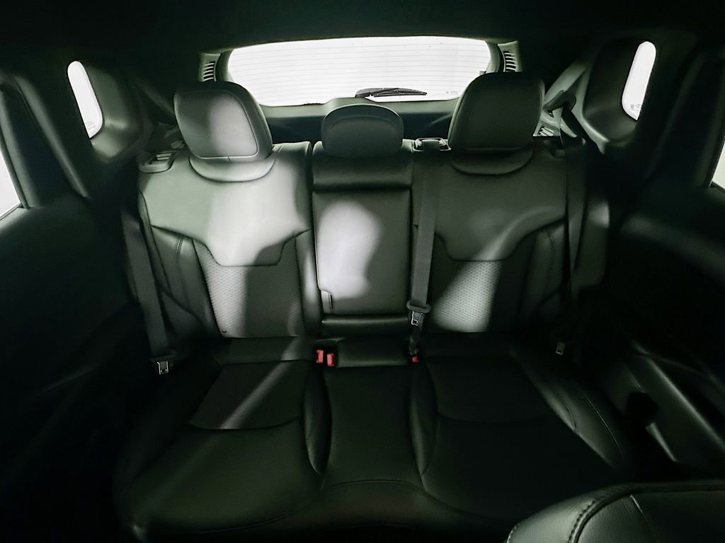 New 2026 Jeep Compass Latitude image 10