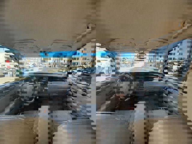 Used 2006 Lincoln Town Car Signature image 14