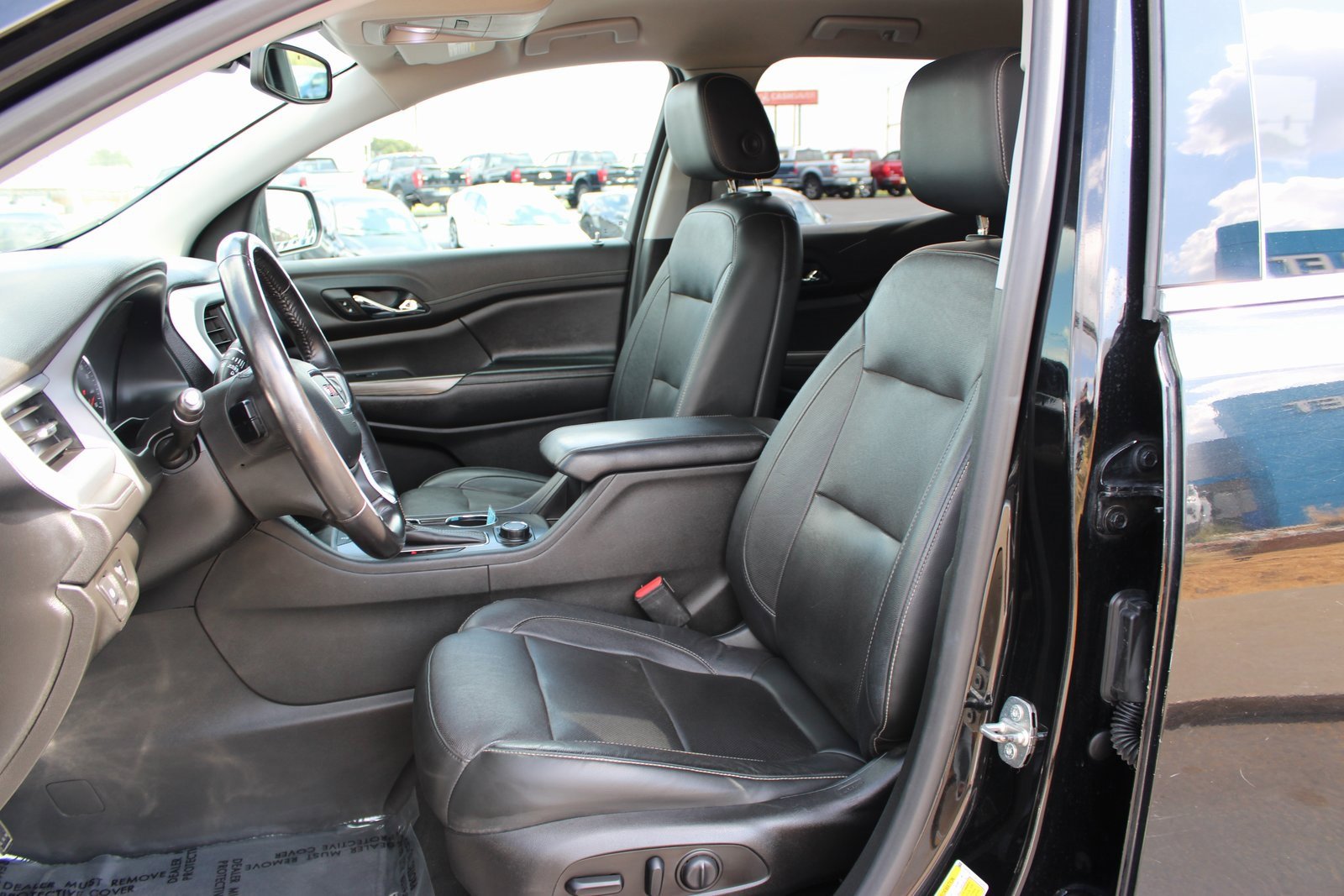 Used 2019 GMC Acadia SLT image 12