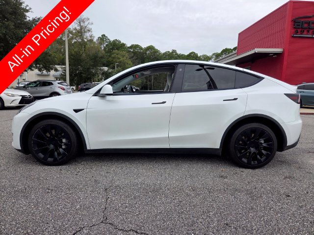 Used 2023 Tesla Model Y Long Range AWD/4WD image 2
