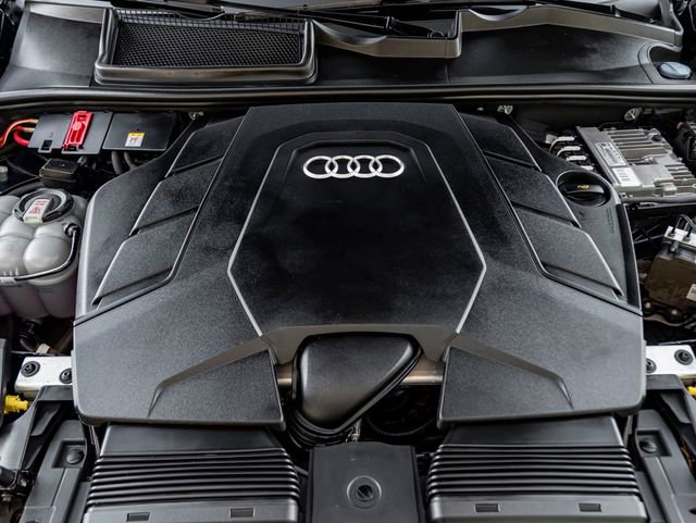 Used 2021 Audi Q8 Prestige w/ Prestige Package image 37