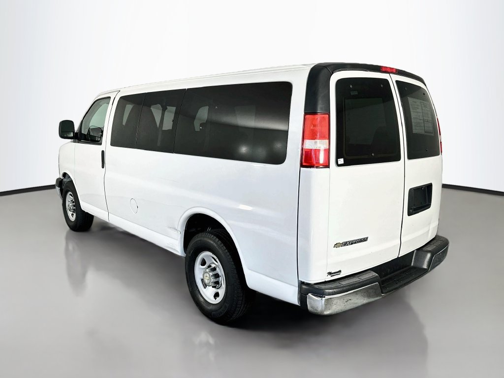 Used 2014 Chevrolet Express 2500 LT w/ LT Preferred Equipment Group RWD image 5