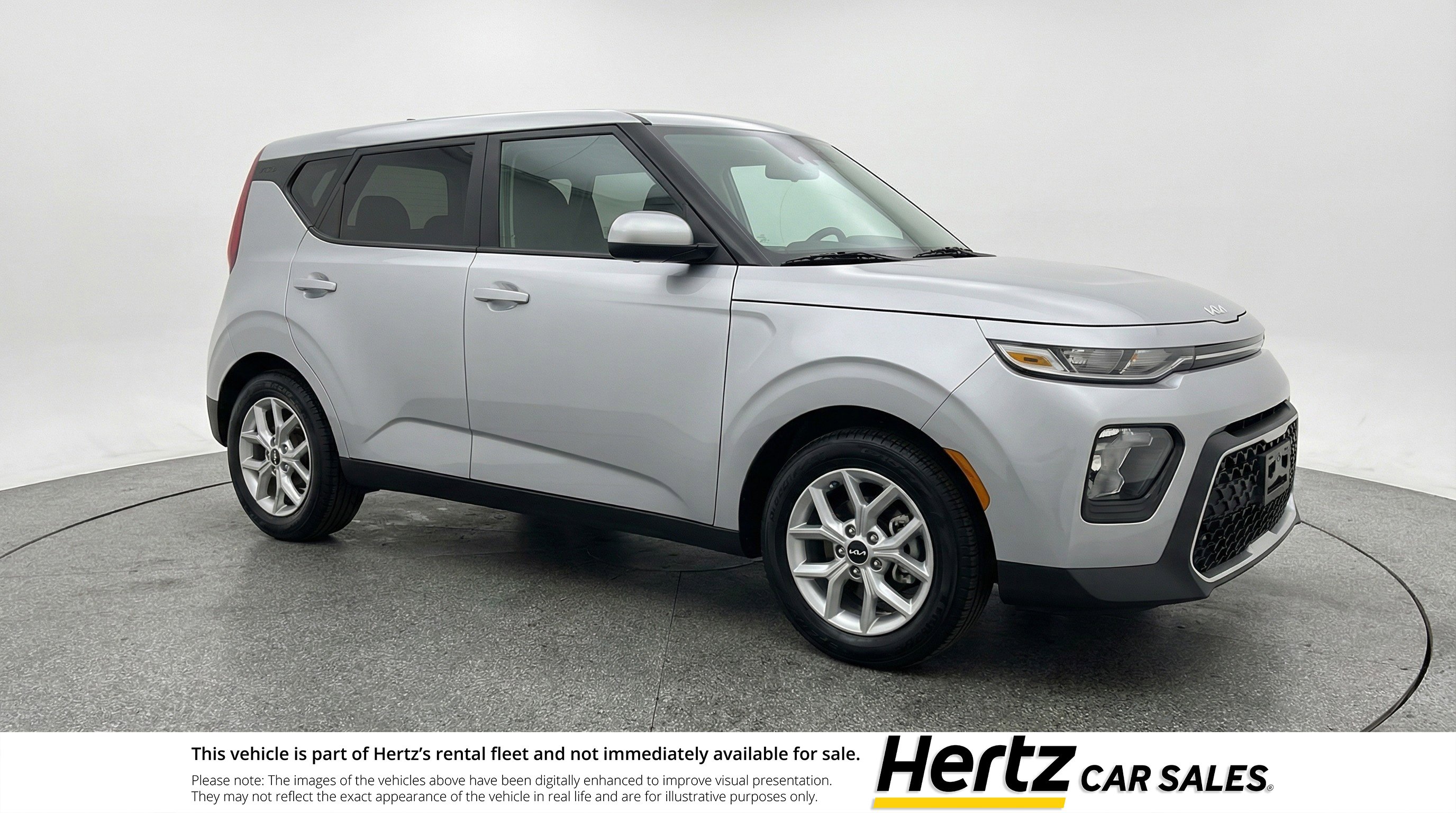 Used 2025 Kia Soul LX w/ LX Technology Package FWD image 1