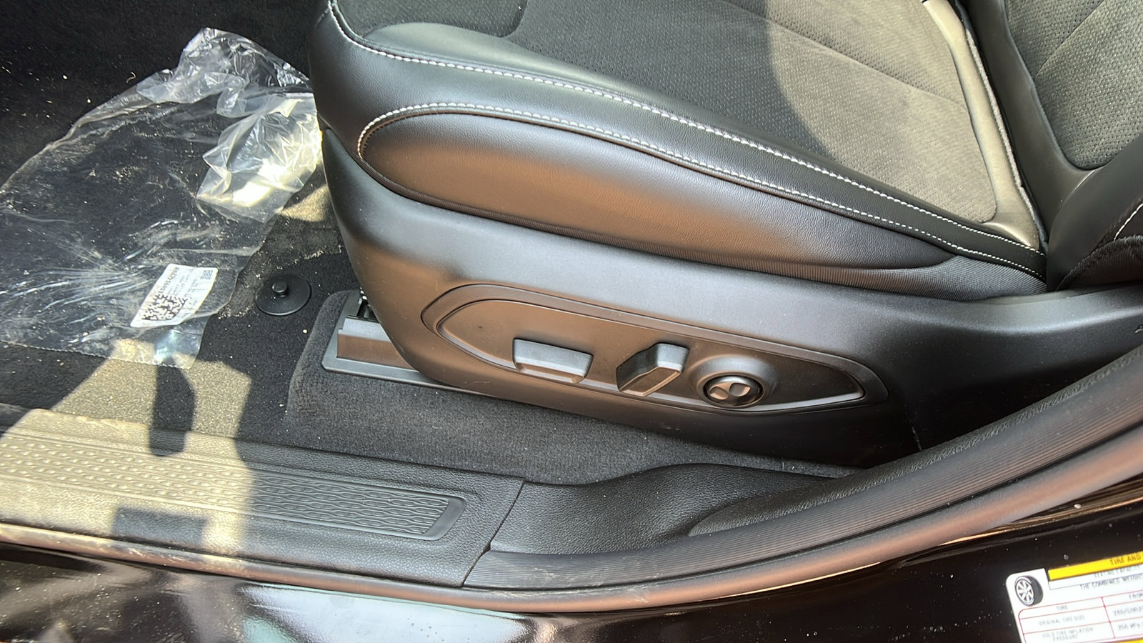 New 2025 Jeep Grand Cherokee 4WD image 17